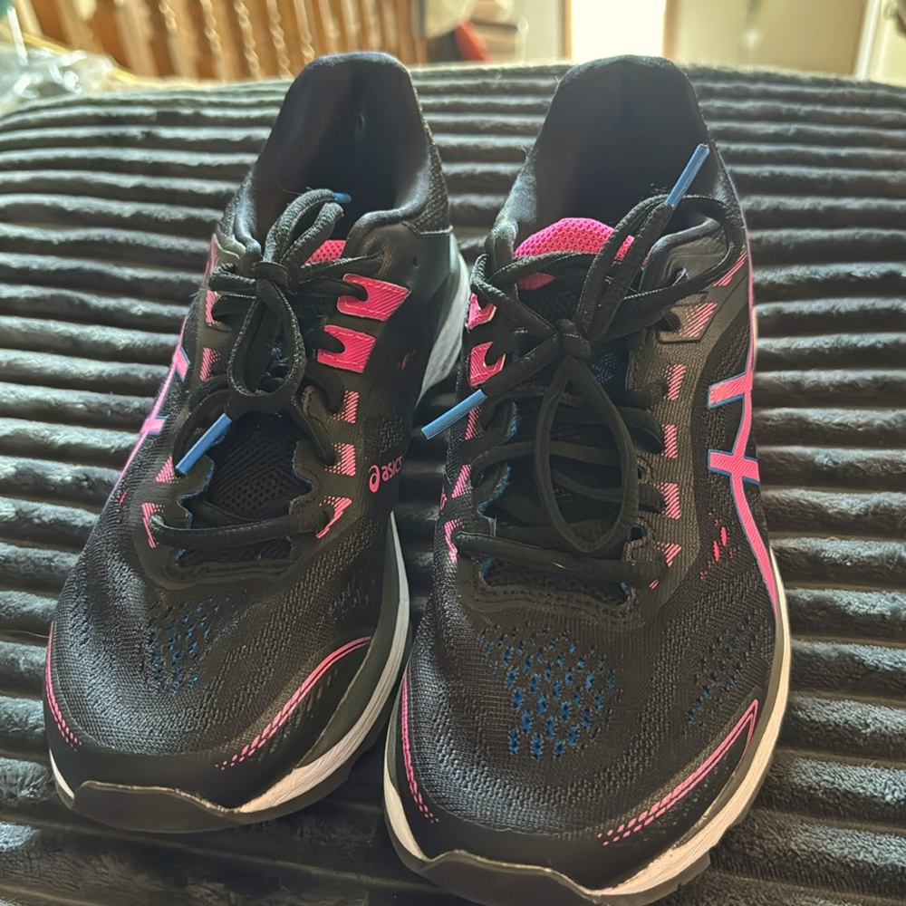 Womens Asics Dynamic Duomax Athletic Shies Black/Pink/Blue 9 EUC WORN ONCE